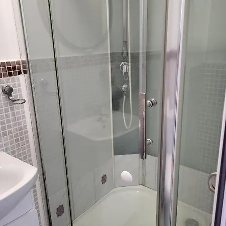 Haus Baron 1 Neckarau Konukevi 3*