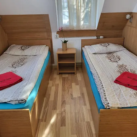 Haus Baron 1 Neckarau Гостевой дом 3*