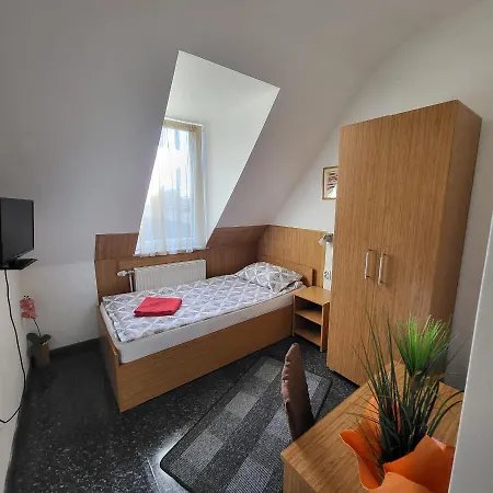 Haus Baron 1 Neckarau 3*