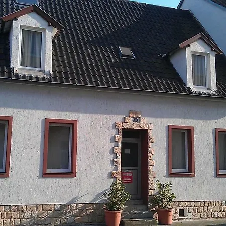 Гостевой дом Haus Baron 1 Neckarau Мангейм