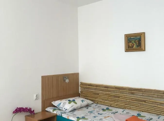 Haus Baron 1 Neckarau 게스트하우스