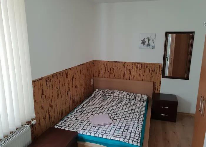 Haus Baron 1 Neckarau 게스트하우스