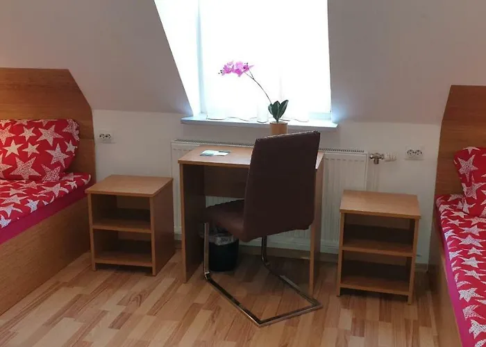 Haus Baron 1 Neckarau 3* 만하임