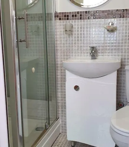 Haus Baron 1 Neckarau 3* 만하임