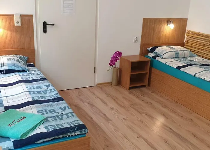 게스트하우스 Haus Baron 1 Neckarau